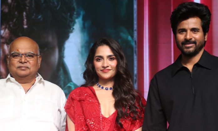 Action entertainer Madraasi